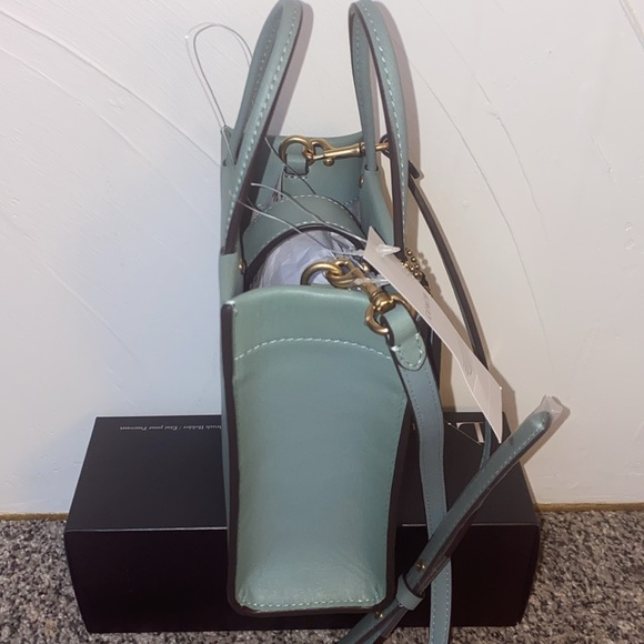 👜 🆕 NWT COACH Gloved Tanned Leather Cashin Mini Tote -Sage color with dust bag - Picture 4 of 7